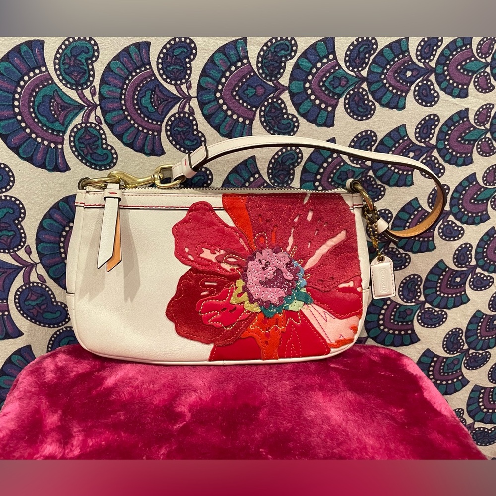 Vintage coach Demi poppy